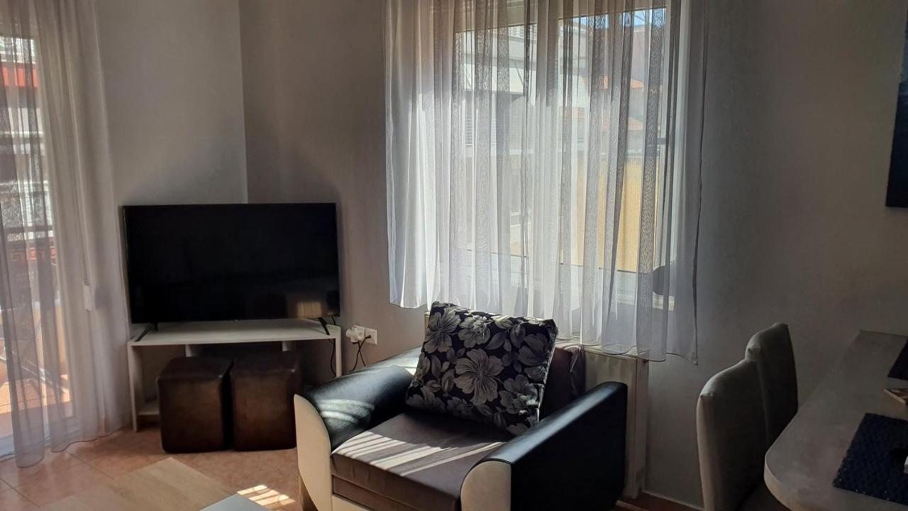 Theos Apartment Alexandrupoli Exteriér fotografie